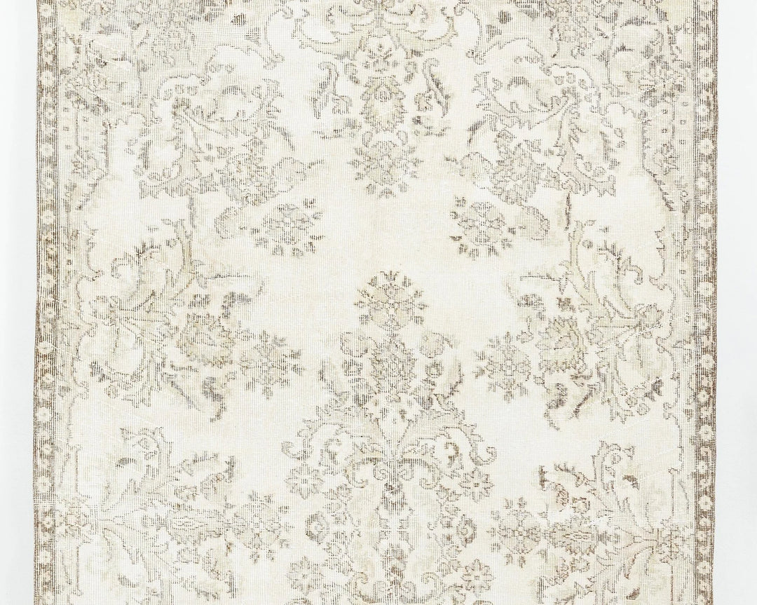 Beige Turkish Oushak Rug 5'5" x 9'2" Hand-Knotted | No. VR47740