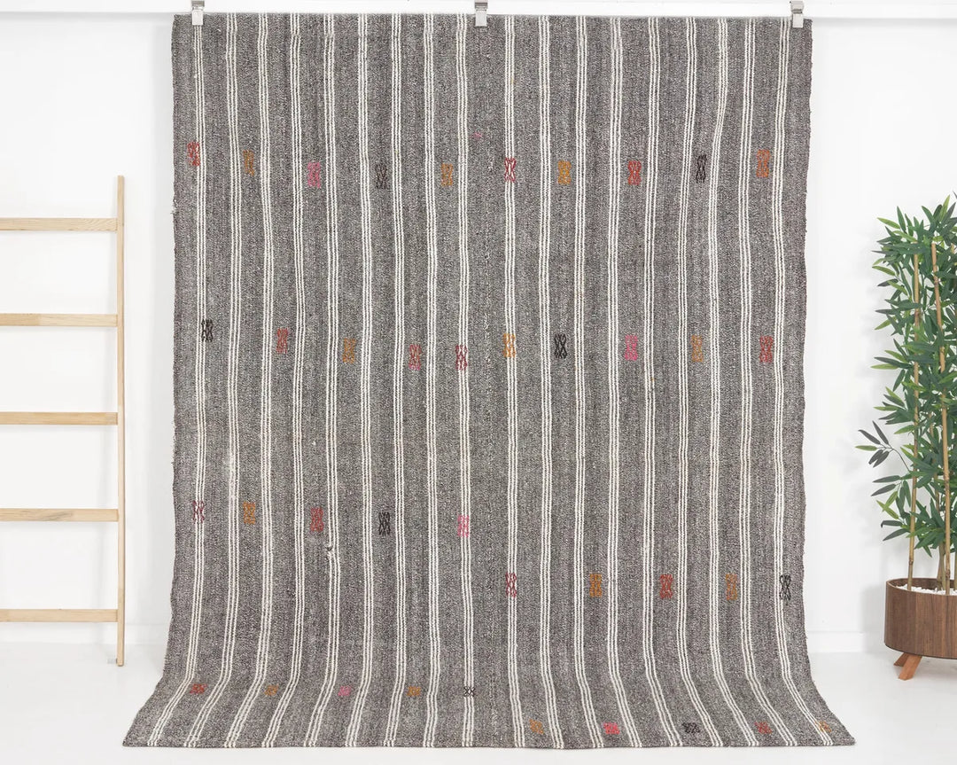 Gray Turkish Kilim Rug 6' 1" x 8' 3" Flat-Weave | No. VR47906