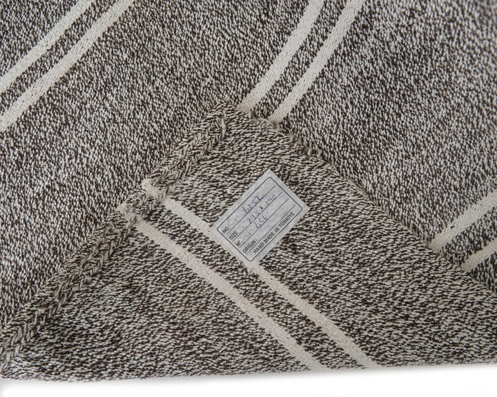 Gray Kilim Rug 6' 3" x 7' 9" | No. VR48183