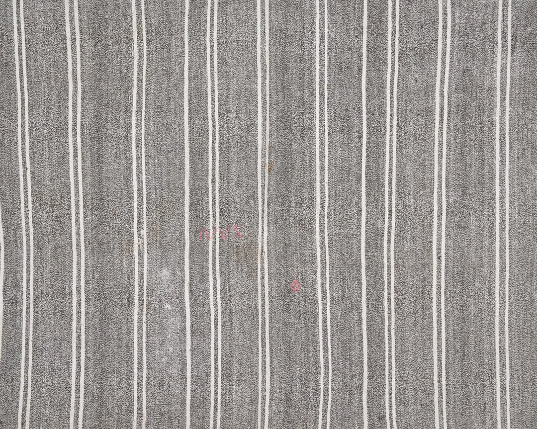 Gray Kilim Rug 6' 3" x 7' 9" | No. VR48183