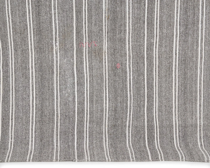 Gray Kilim Rug 6' 3" x 7' 9" | No. VR48183
