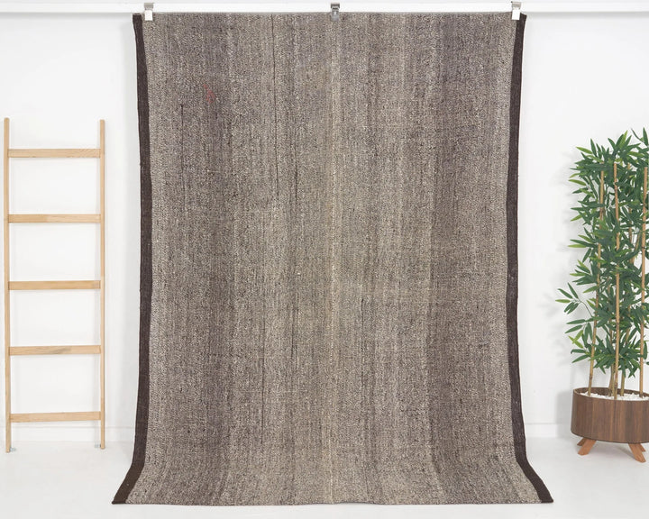 Black Turkish Kilim Rug 7' 10" x 5' 5" Flat-Weave | No. VR48276