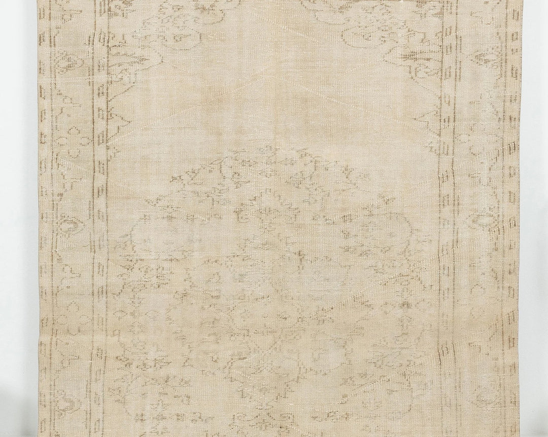 Beige Turkish Oushak Rug 6' x 10' Hand-Knotted | No. VR48946