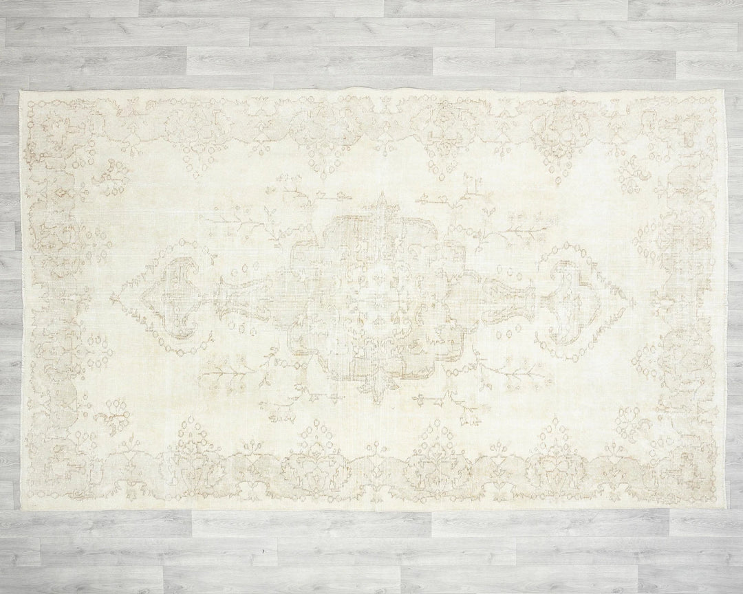 Beige Turkish Oushak Rug 5'11" x 9'5" Hand-Knotted | No. VR49000