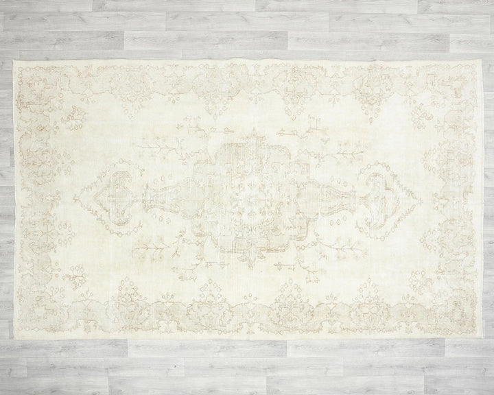 Beige Turkish Oushak Rug 5'11" x 9'5" Hand-Knotted | No. VR49000