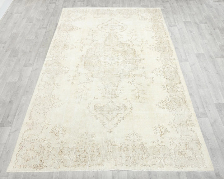 Beige Turkish Oushak Rug 5'11" x 9'5" Hand-Knotted | No. VR49000