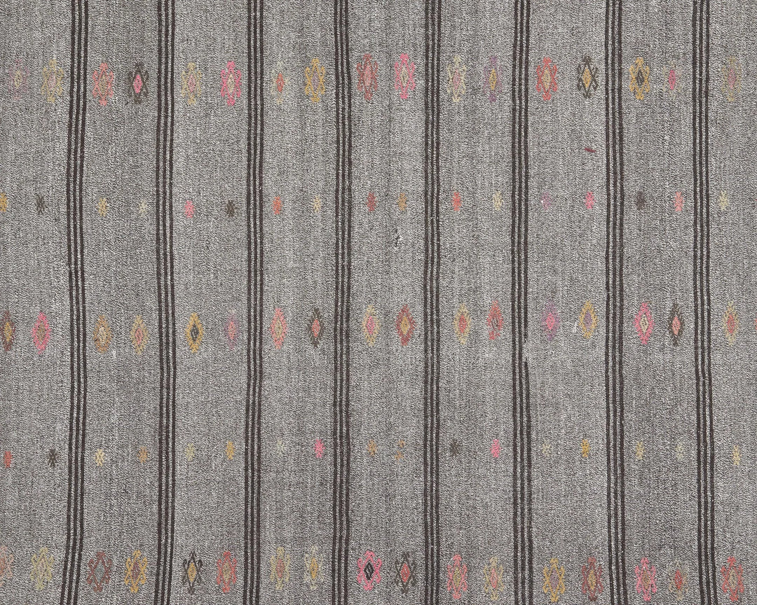 Kilim Rug 6' 3" x 8' 4" | No. VR49050