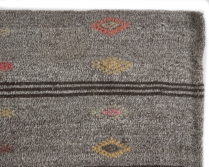 Kilim Rug 6' 3" x 8' 4" | No. VR49050