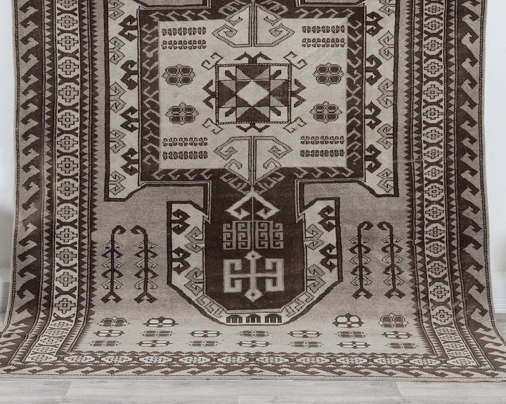 Brown Oushak Rug 8' 7" x 9' | No. VR49072