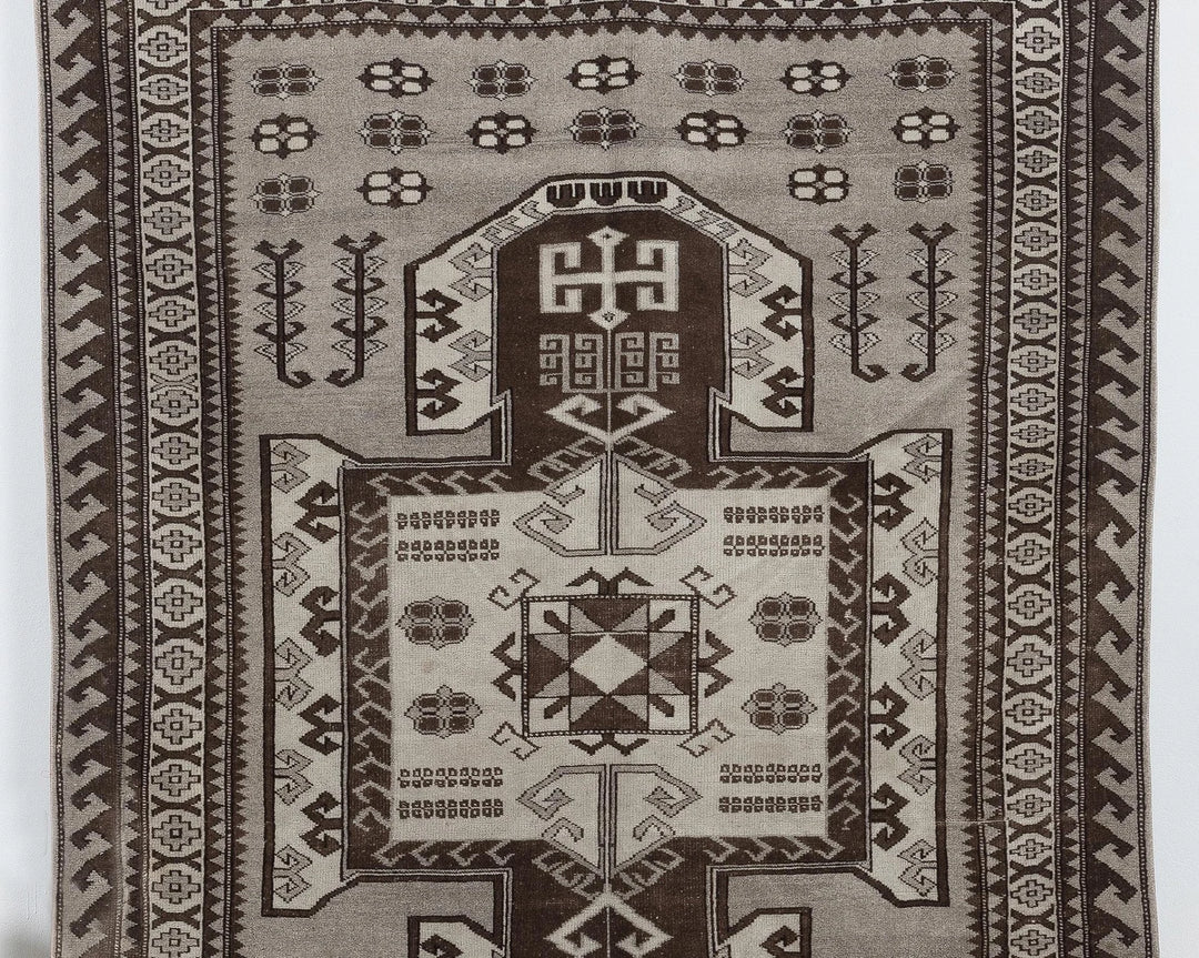 Brown Oushak Rug 8' 7" x 9' | No. VR49072