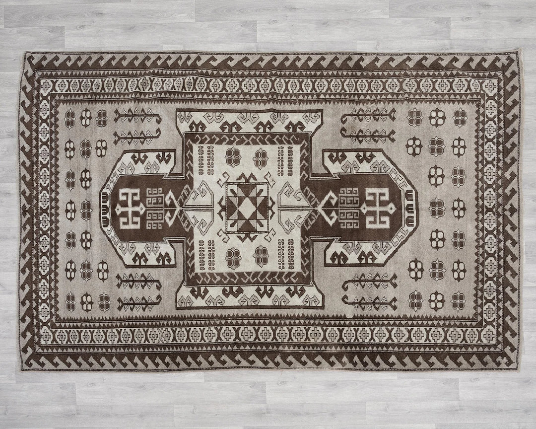 Brown Oushak Rug 8' 7" x 9' | No. VR49072