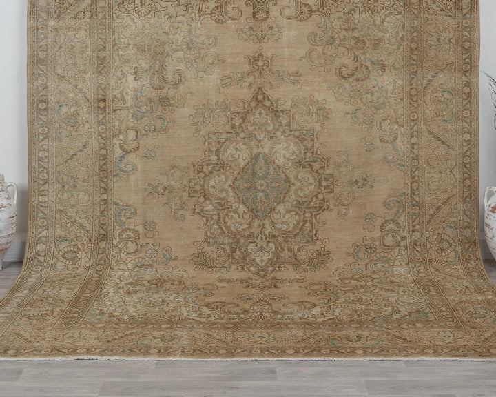 Multicolor Turkish Oushak Rug 8' x 11' Hand-Knotted detail