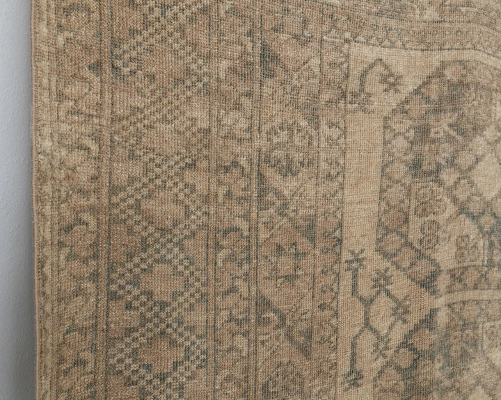 Beige Turkish Oushak Rug 8'7" x 11' Hand-Knotted close-up