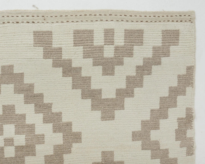 Beige Turkish Oushak Rug 8' 4" x 11' 10" Hand-Knotted | No. VR49762