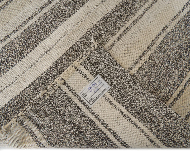 Gray Kilim Rug 6' 1" x 8' 6" | No. VR50262