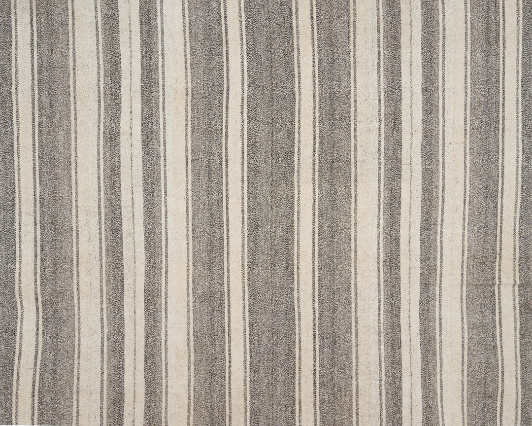 Gray Kilim Rug 6' 1" x 8' 6" | No. VR50262