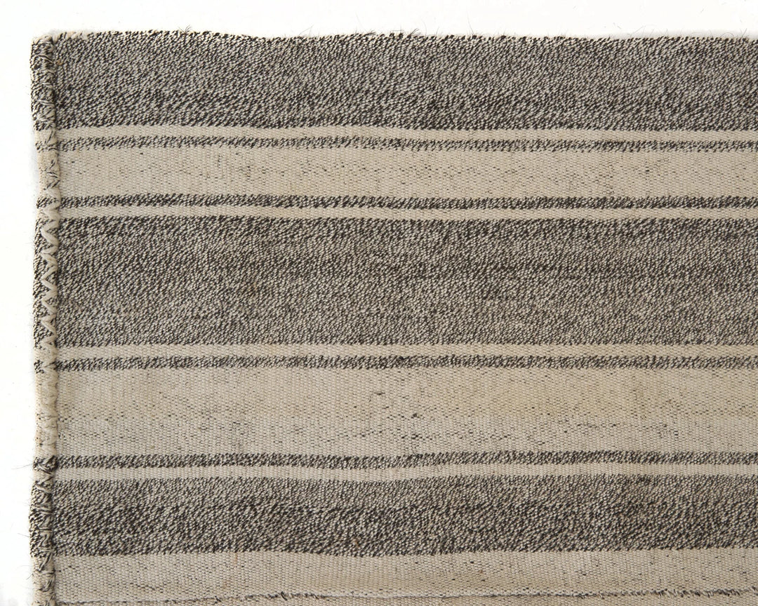 Gray Kilim Rug 6' 1" x 8' 6" | No. VR50262