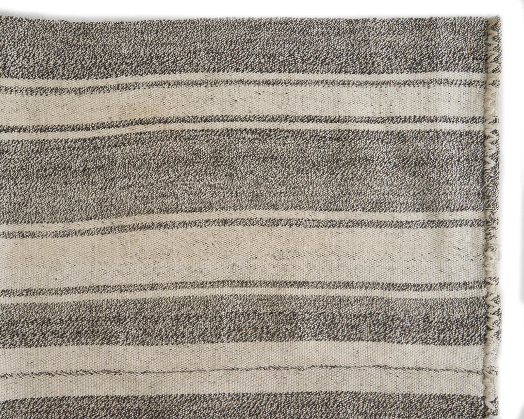Gray Kilim Rug 6' 1" x 8' 6" | No. VR50262