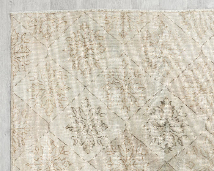 Multicolor Turkish Oushak Rug 4' 5" x 7' 11" Hand-Knotted border