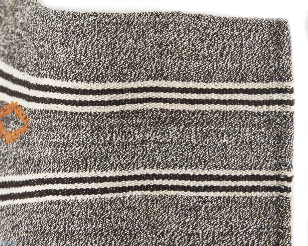 Gray Kilim Rug 5' 7" x 7' 3" | No. VR50426