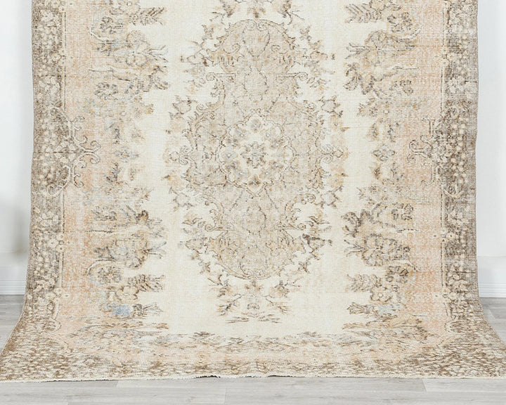 Beige Turkish Oushak Rug 5' 11" x 9' 1" Hand-Knotted detail