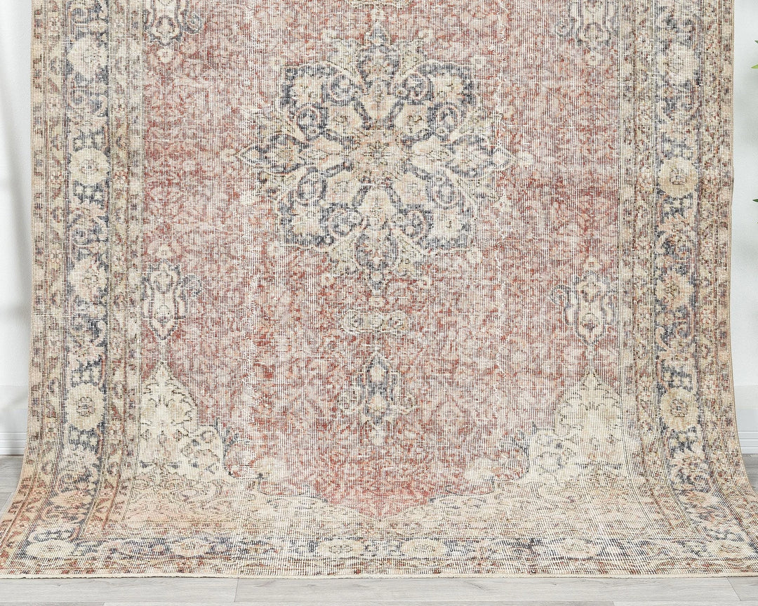 Oushak Rug 5' 8" x 8' 7" | No. VR50494