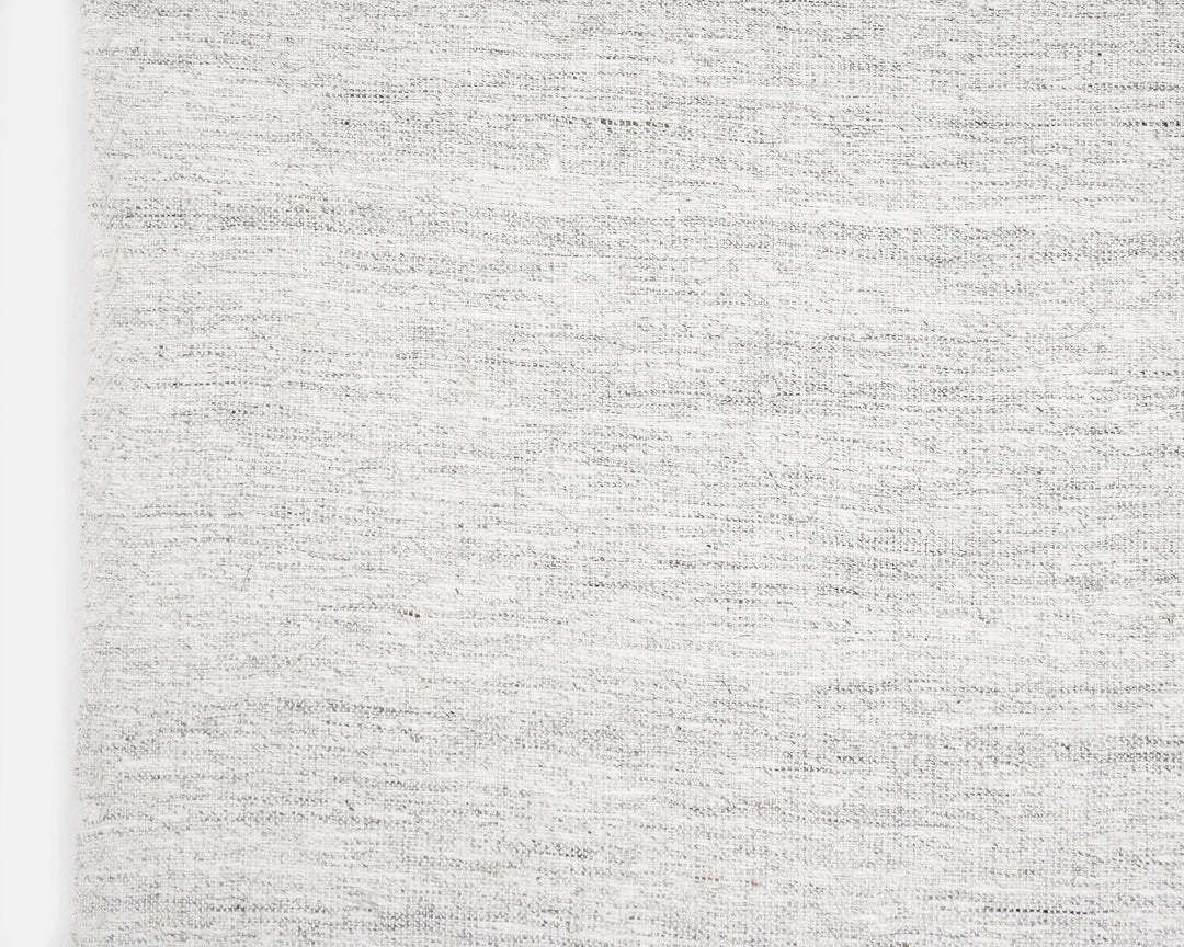 White Kilim Rug 6' 5" x 7' 10" | No. VR50502