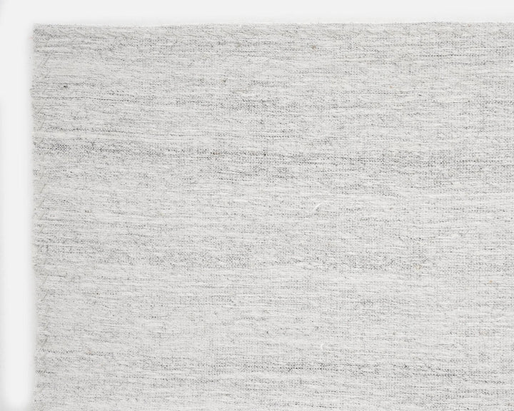 White Kilim Rug 6' 5" x 7' 10" | No. VR50502