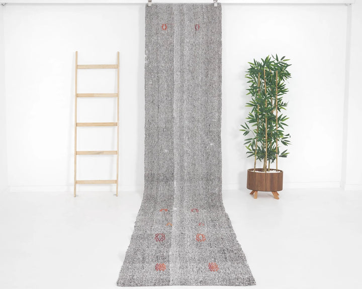 Gray Turkish Kilim Rug 2'7" x 15'7" Flat-Weave | No. VR50681