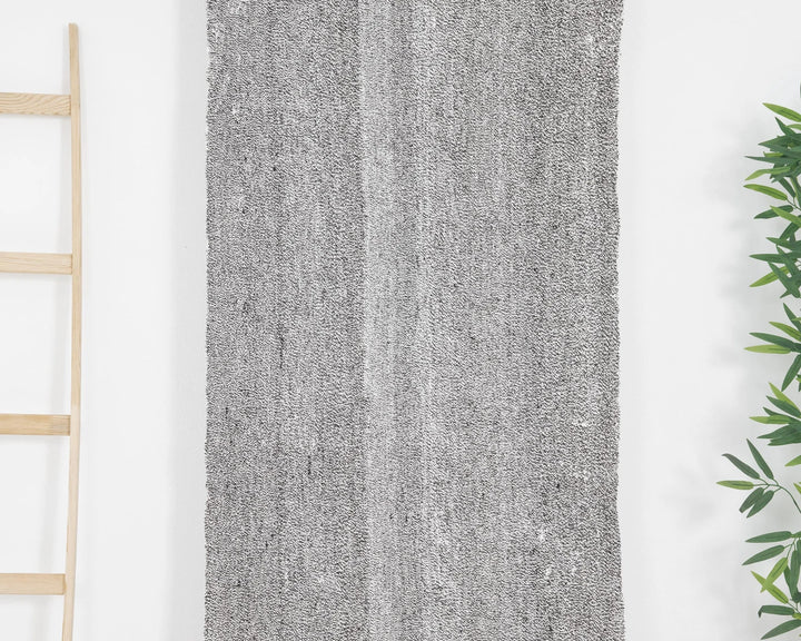 Gray Turkish Kilim Rug 2'7" x 15'7" Flat-Weave | No. VR50681