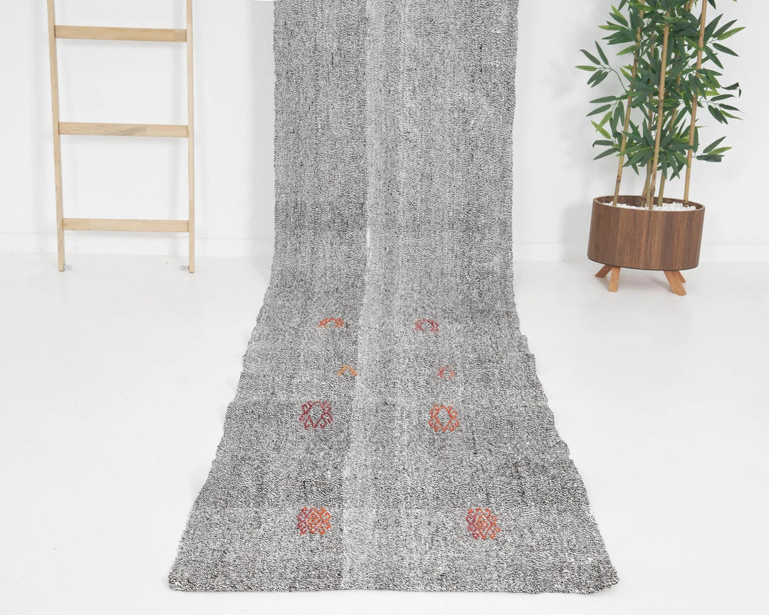 Gray Turkish Kilim Rug 2'7" x 15'7" Flat-Weave | No. VR50681