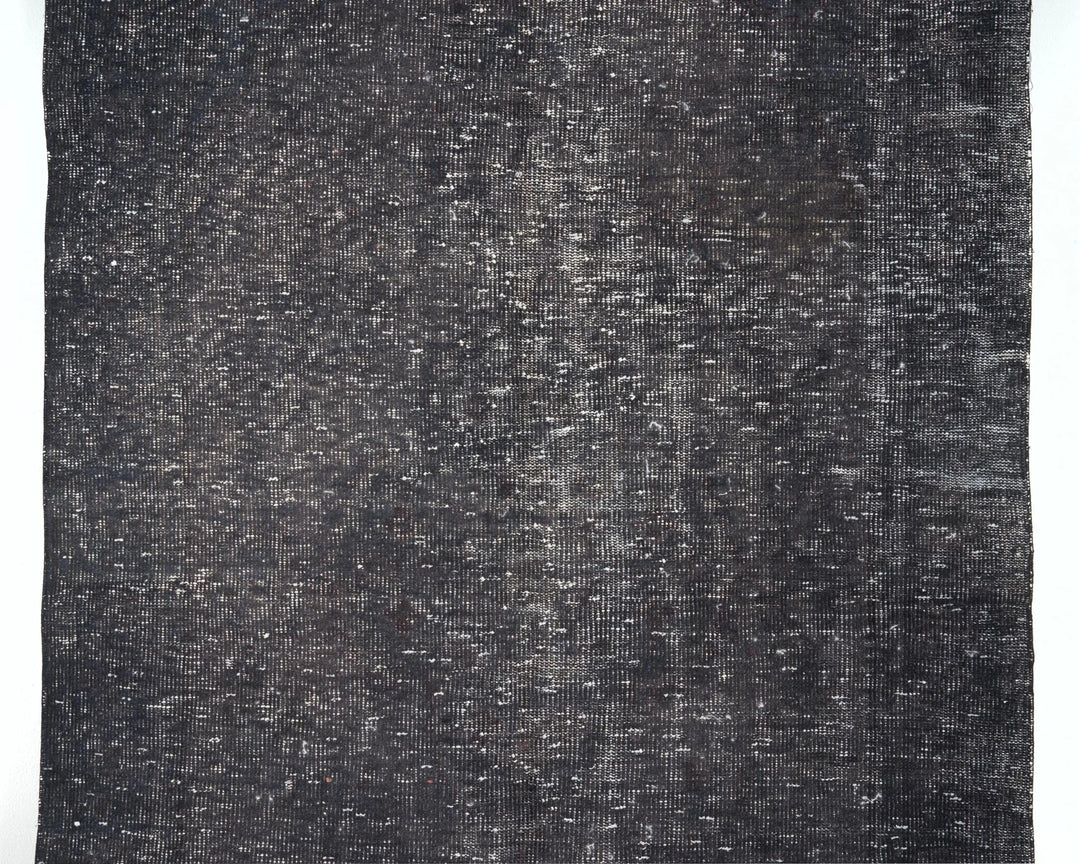 Black Oushak Rug 4' 8" x 8' 5" | No. VR50936