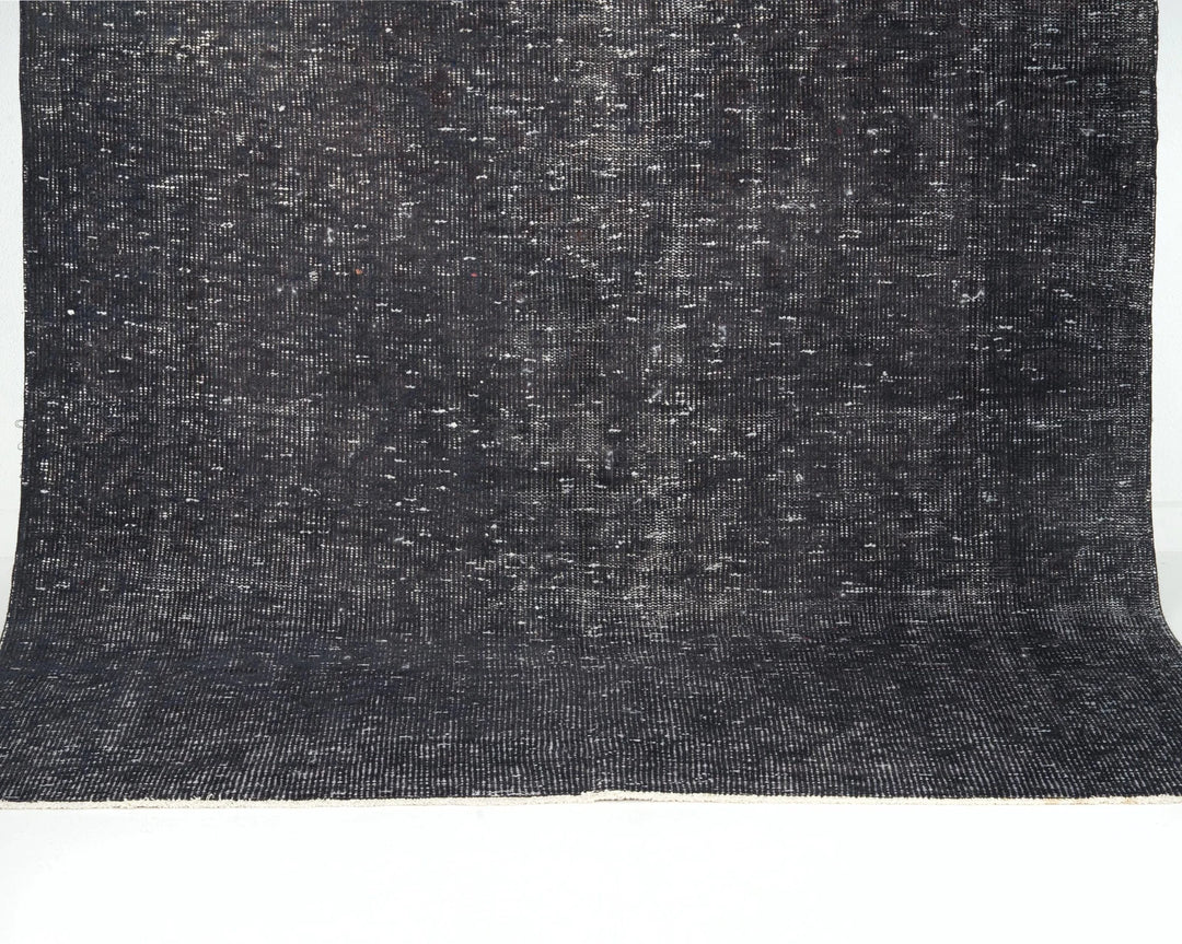 Black Oushak Rug 4' 8" x 8' 5" | No. VR50936