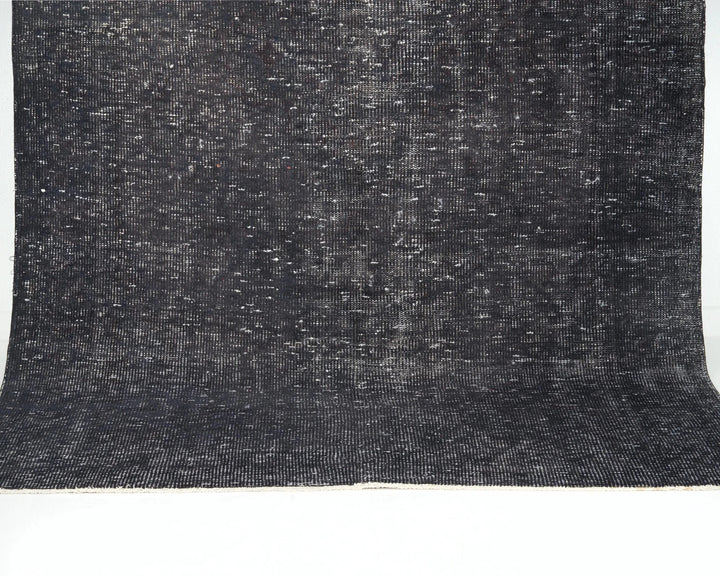 Black Oushak Rug 4' 8" x 8' 5" | No. VR50936