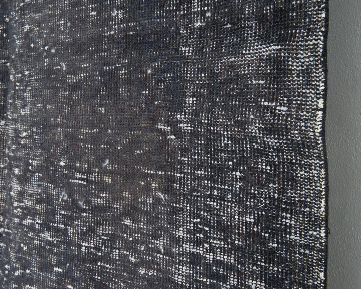 Black Oushak Rug 4' 8" x 8' 5" | No. VR50936