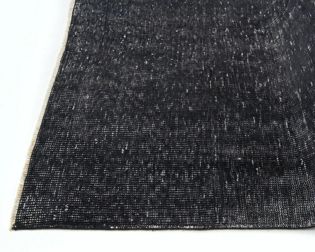 Black Oushak Rug 4' 8" x 8' 5" | No. VR50936