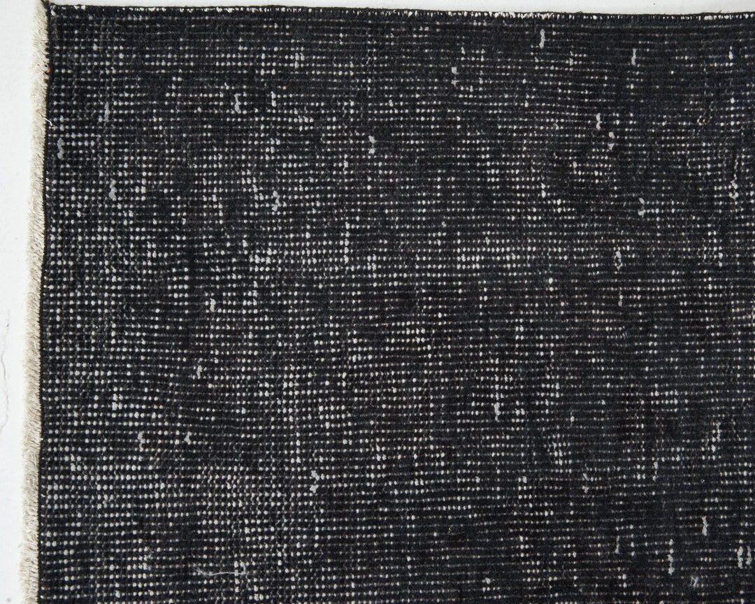 Black Oushak Rug 4' 8" x 8' 5" | No. VR50936