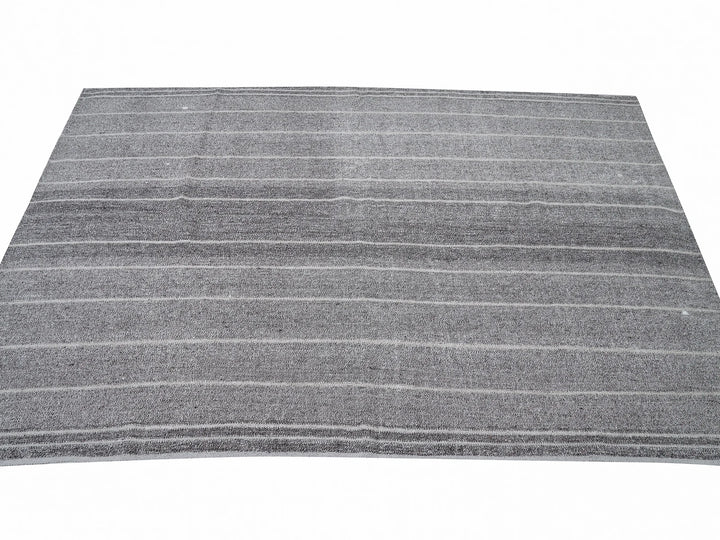 Gray Kilim Rug 5' 11" x 8' 5" | No. VR51017