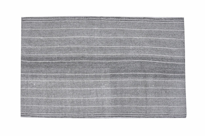 Gray Kilim Rug 5' 11" x 8' 5" | No. VR51017