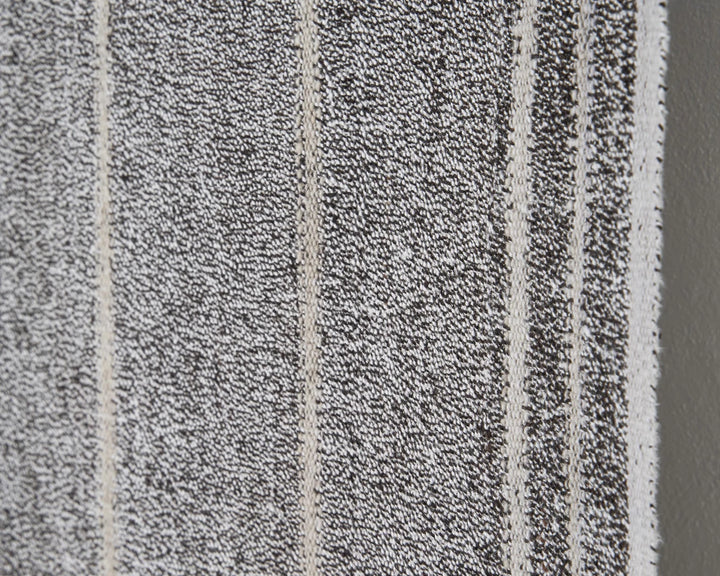 Gray Kilim Rug 5' 11" x 8' 5" | No. VR51017