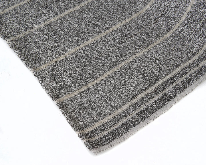 Gray Kilim Rug 5' 11" x 8' 5" | No. VR51017