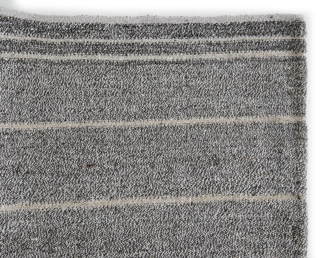Gray Kilim Rug 5' 11" x 8' 5" | No. VR51017