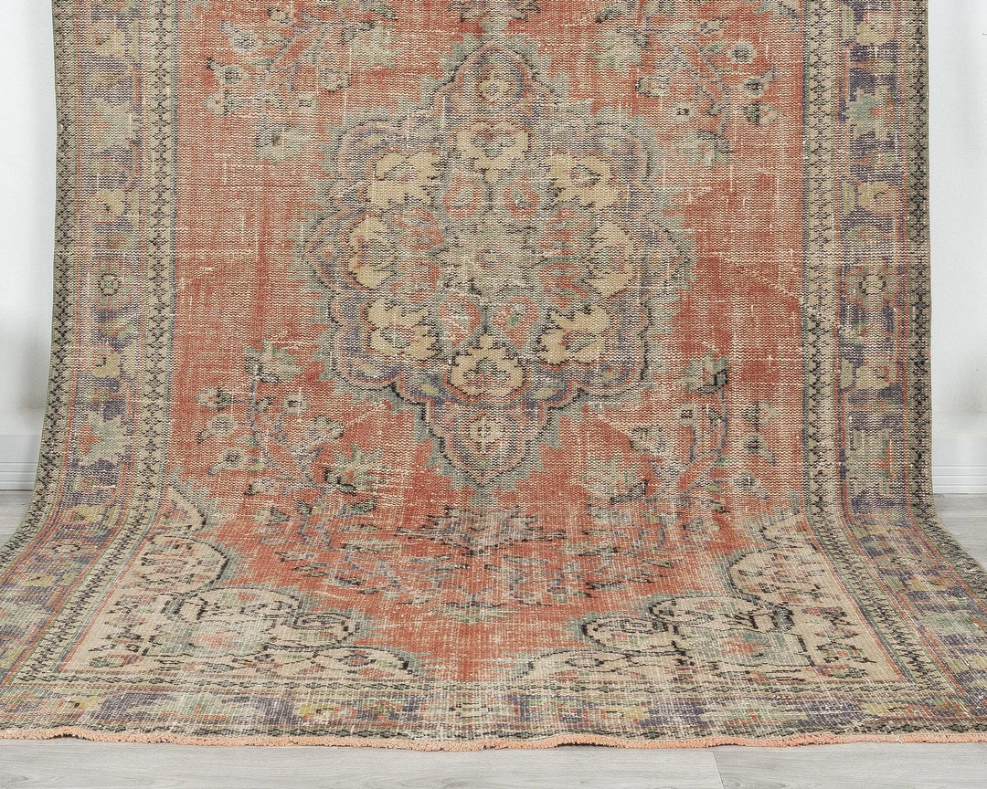 Faded Oushak Rug 5' 10" x 9' 10" | No. VR51274