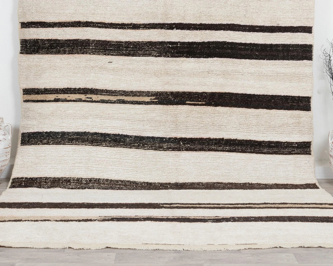 Black Turkish Vintage Rug 8' x 9' 10" Hand-Knotted | No. VR51522
