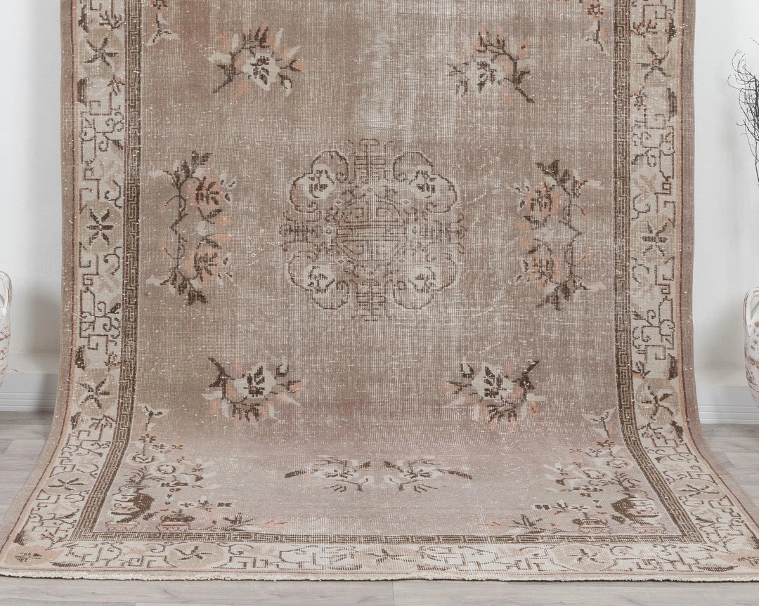 Beige Turkish Oushak Rug 6'1" x 9'8" Hand-Knotted | No. VR51554