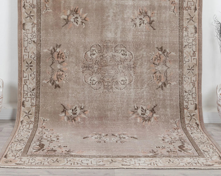 Beige Turkish Oushak Rug 6'1" x 9'8" Hand-Knotted | No. VR51554