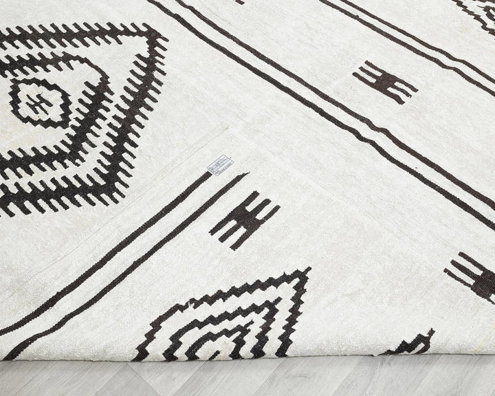 Black Kilim Rug 10' x 13' | No. VR51637