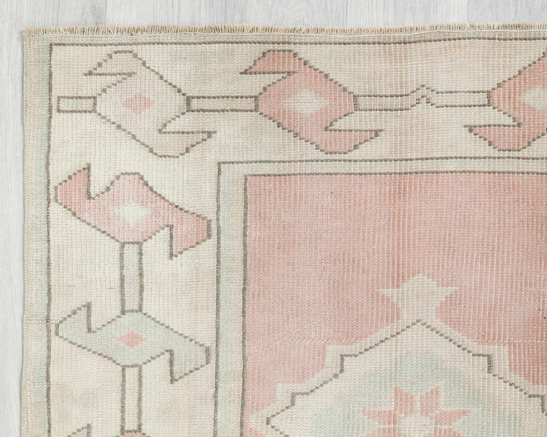 Beige Turkish Oushak Rug 2'7" x 6'2" Hand-Knotted | No. VR51816