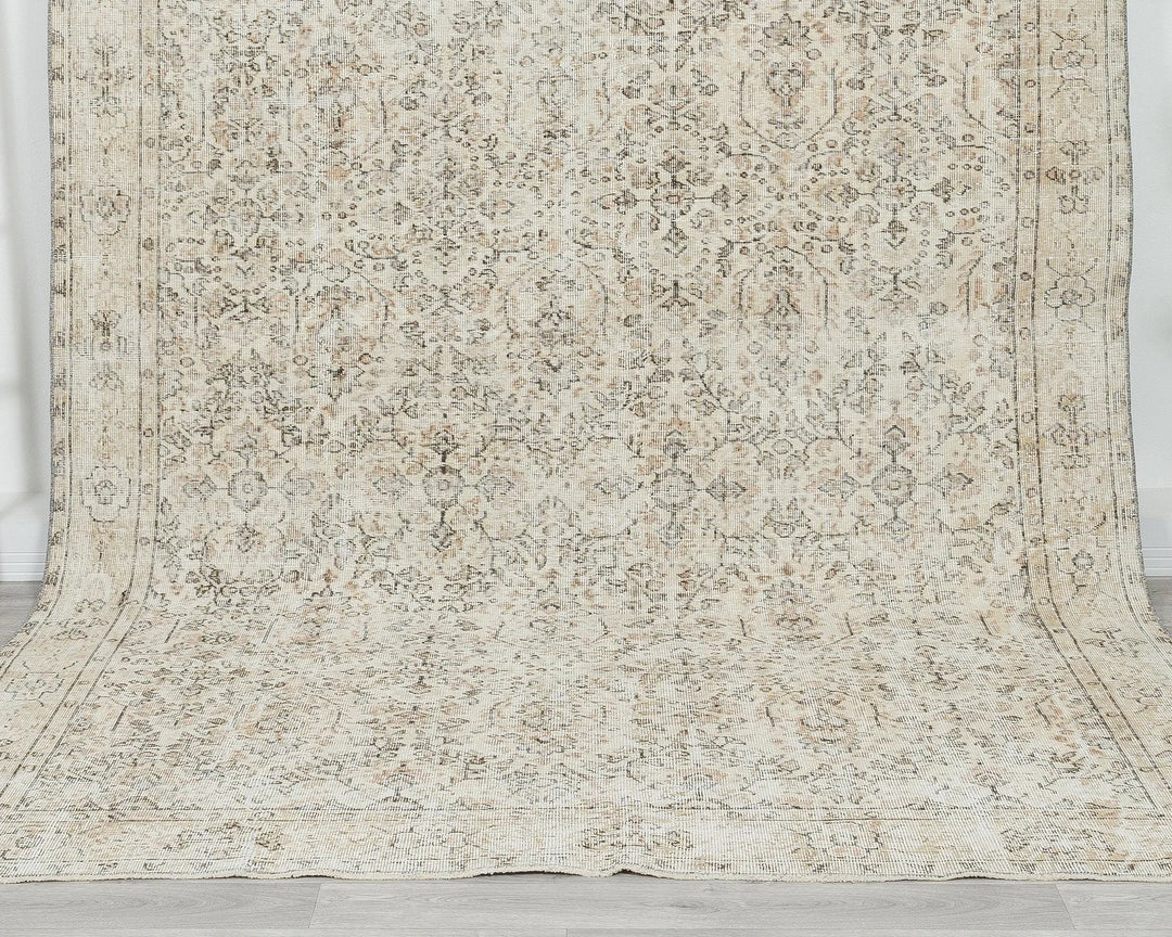 Beige Turkish Oushak Rug 6'11" x 10'4" Hand-Knotted | No. VR51862