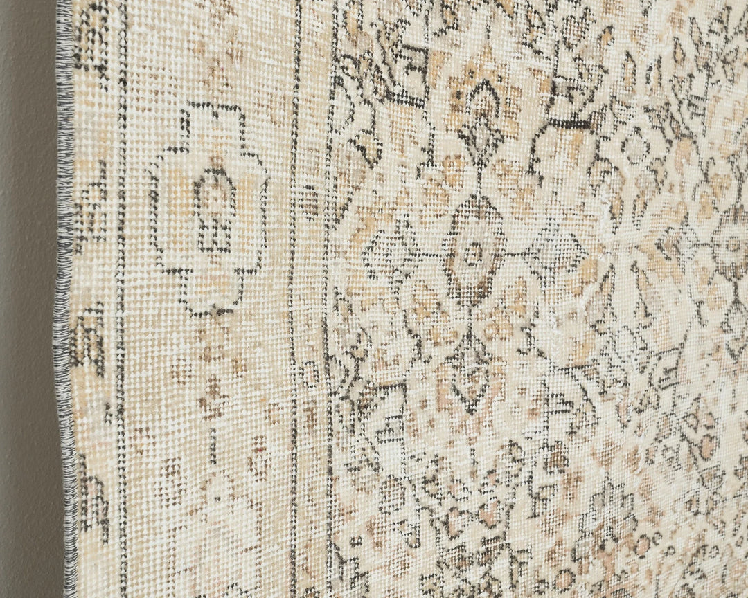 Beige Turkish Oushak Rug 6'11" x 10'4" Hand-Knotted | No. VR51862